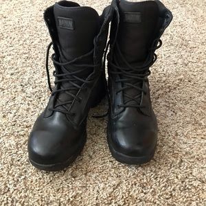 Magnum Boots